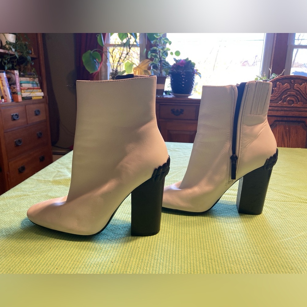 Kendall & Kylie ankle boots